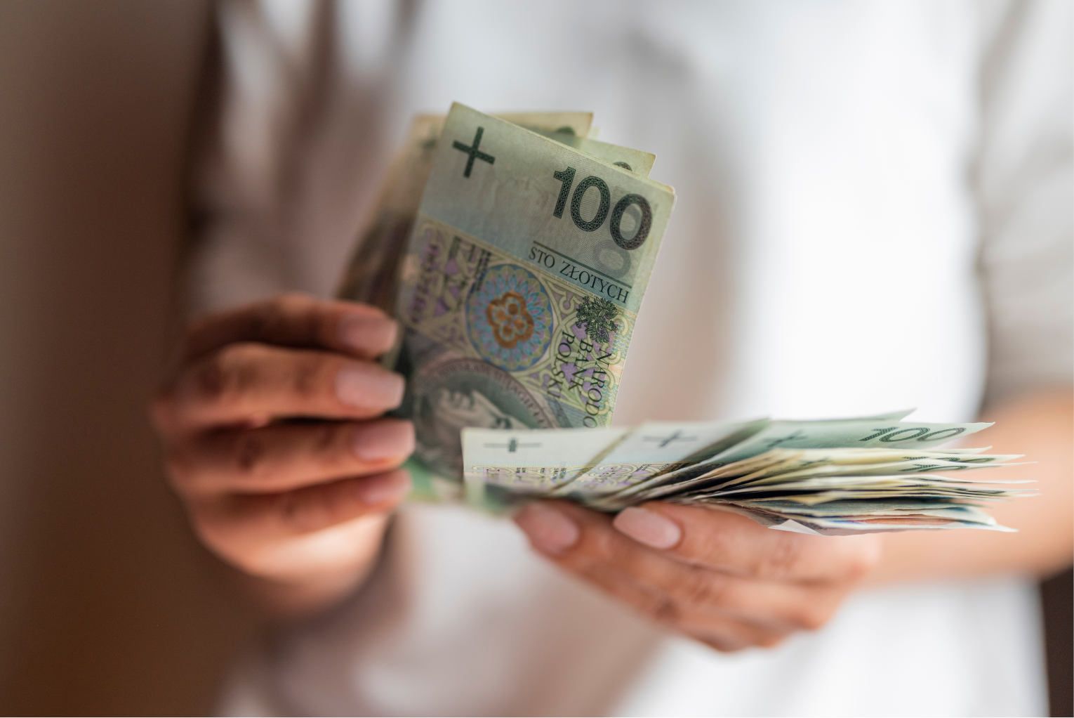 Dyrektywa o jawności wynagrodzeń a RODO — jak HR może nieświadomie narazić firmę na podwójną karę?
